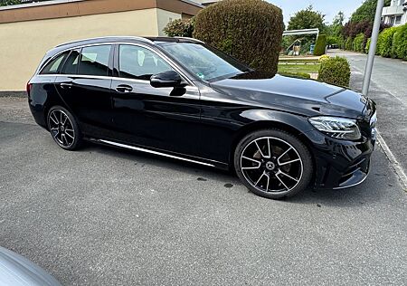 Mercedes-Benz C 180 T - AMG Paket