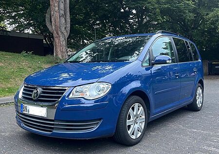 VW Touran Volkswagen 2.0 TDI Klima TÜV 2027