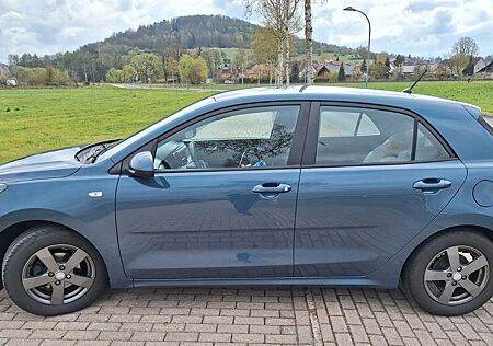 Kia Rio 1.2 Edition 7 mit abnehn.Anhängerkupplung