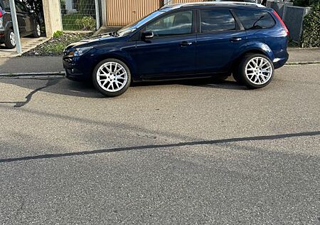 Ford Focus 1,6TDCi 80kW Silver Magic Turnier Silv...