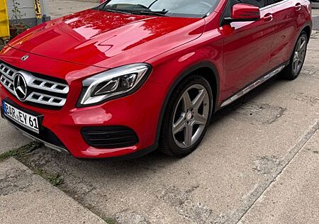 Mercedes-Benz GLA 200 d AMG-Line KAMERA*NAVI*KLIMA*LED