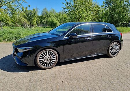 Mercedes-Benz A 180 Typ / Pano / AMG /