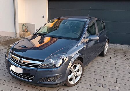 Opel Astra 1.6 Ecotec INNOVATION "110 Jahre" 85kW...