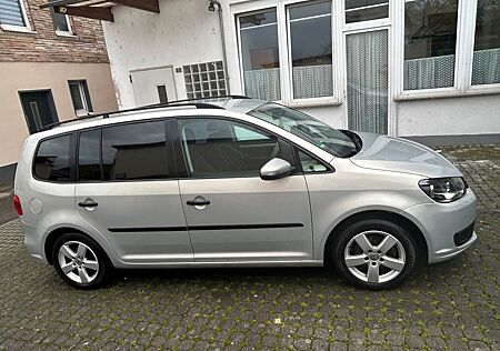 VW Touran Volkswagen 1.6 TDI Comfortline BlueMotion Tech