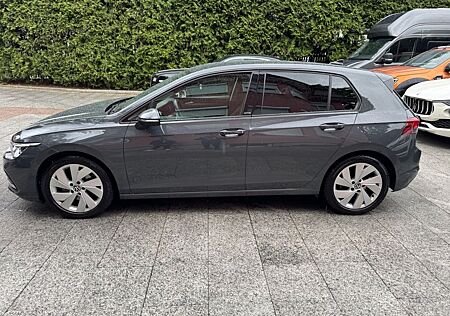 VW Golf Volkswagen VIII Lim. 2.0 TDI DSG Active *Garantie 2027