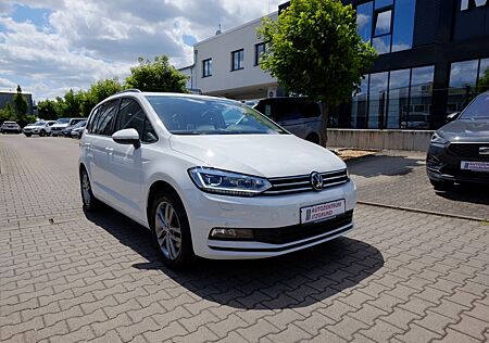 VW Touran Volkswagen Comf 1.5 TSI DSG Pano/Navi/Kame/7-S/17Z