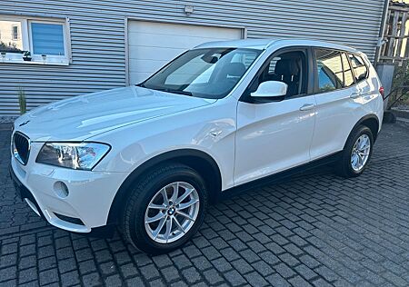 BMW X3 Baureihe xDrive 20 d/Bi-Xenon/Aus 2 Hand