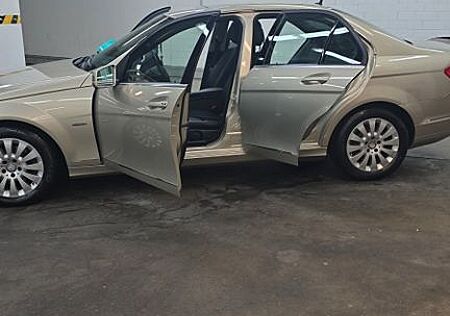 Mercedes-Benz C 200 CGI BlueEFFICIENCY Autom. -
