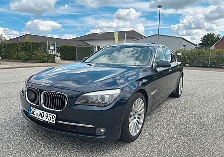 BMW 750i -