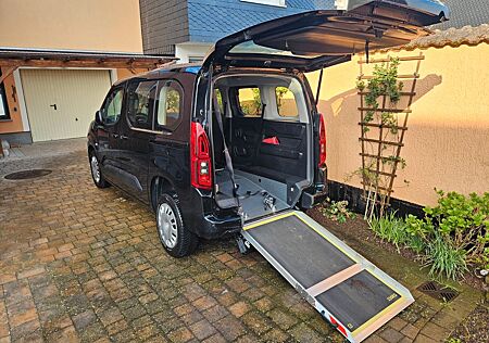Opel Combo Rollstuhlgerecht