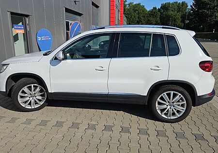 VW Tiguan Volkswagen 2.0 TDI SCR 4MOTION BMT Sport & Style...