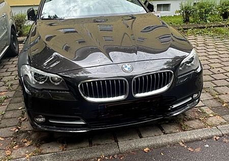 BMW 520d Touring A -