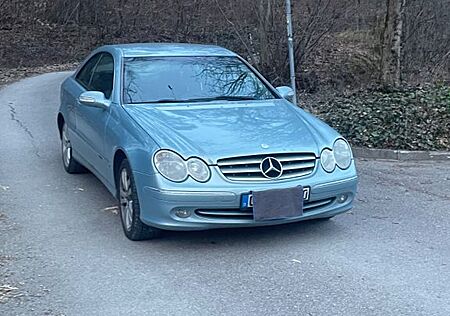 Mercedes-Benz 240