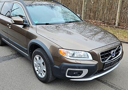 Volvo XC 70 XC70 D4AWD 8X Räder,Leder,Xenon,Navi