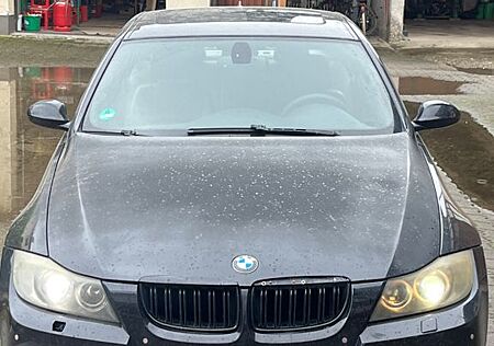 BMW 330i -