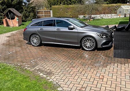 Mercedes-Benz CLA 45 AMG Shooting Brake Mercedes-AMG CLA 4...