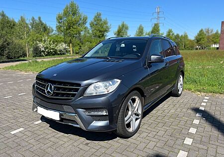 Mercedes-Benz ML 350 BlueTEC 4MATIC - MB-Scheckheft + HU + AMG