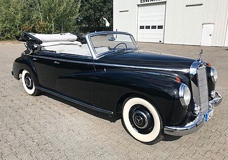 Mercedes-Benz 300 D Cabriolet