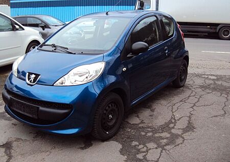 Peugeot 107 Petit Filou-Tüv Neu