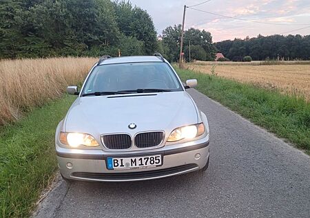 BMW 318i touring -