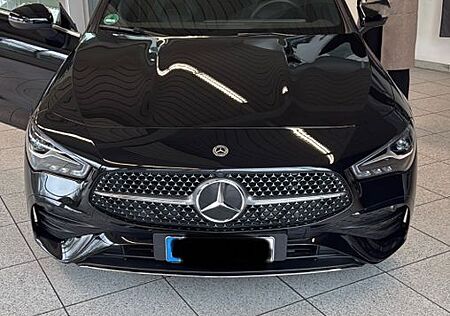 Mercedes-Benz CLA 220 CLA 200 DCT -