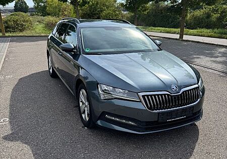 Skoda Superb 2.0 TDI DSG STYLE COMBI