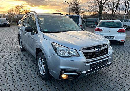 Subaru Forester 2.0D Active Klima SHZ AHK 16"ALU EURO6