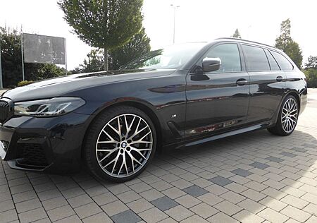 BMW 520d Touring A / M-Paket / AHK / Leder / 20"