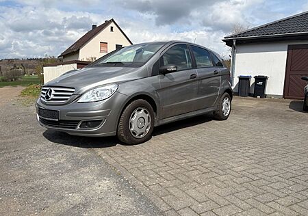 Mercedes-Benz B 150