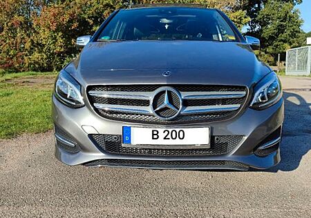 Mercedes-Benz B 200 B200 AUTOM/CAM/PANORAMA/KLIMAAUTOM