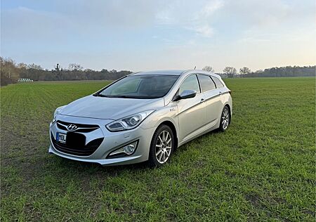Hyundai i40 cw 1.7 CRDi Style blue 85kW Style