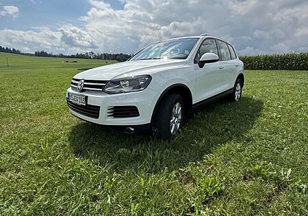 VW Touareg Volkswagen 3.0 V6 TDI 150kW AHK TÜV Neu