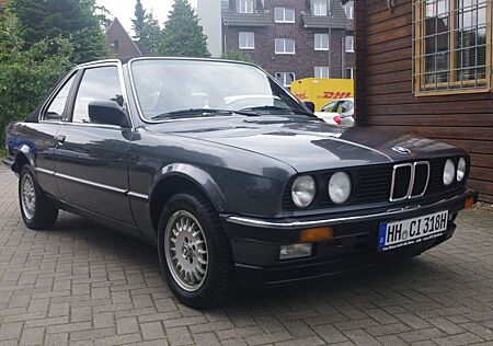 BMW 318 i Baur Cabrio 93000 Km !