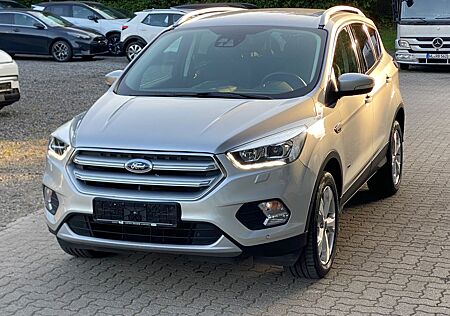Ford Kuga .Schwenkbare-AHK.Garagf.Inspektion NEU.1Hand