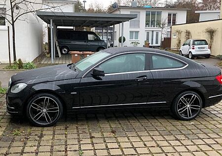 Mercedes-Benz C 180 Coupé