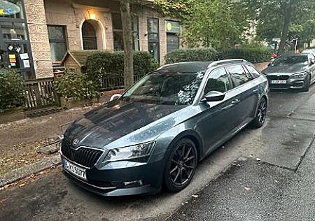 Skoda Superb 2.0 TDI SCR 140kW DSG Style Combi Style