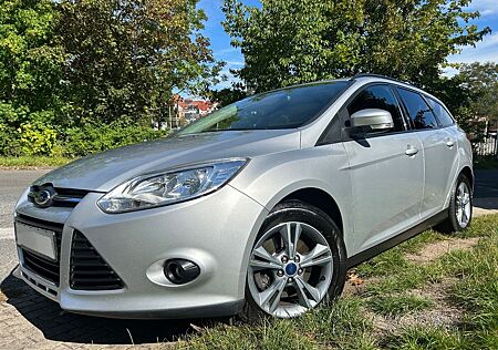 Ford Focus Turnier Sync Edition