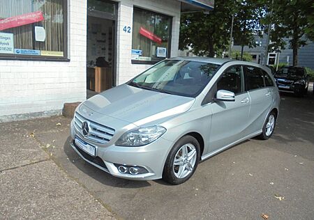 Mercedes-Benz B 180 CDI / d"NAVI-KLIMATR.-150TKM"