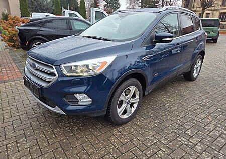 Ford Kuga Titanium+Nav+GJR+AHK+Xenon+Techno+Leder