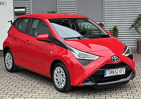 Toyota Aygo (X) gebraucht kaufen Toyota Aygo (X) Aygo 1.0 VVTi x-Play*Klima*Temp*BT*TÜV+Insp. NEU