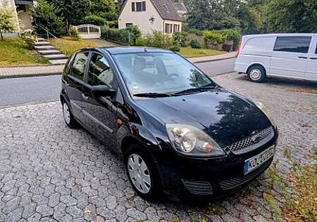 Ford Fiesta 1,3 51 kW Ambiente Ambiente