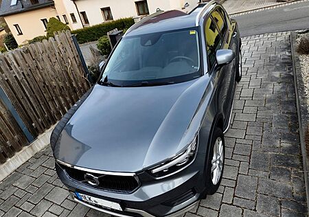 Volvo XC 40 XC40 D4 AWD Geartronic - Rentnerfahrzeug