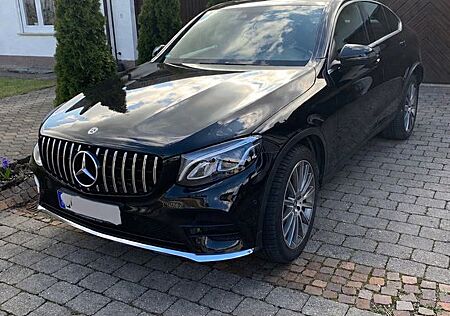 Mercedes-Benz GLC 250 4MATIC Coupé Autom., AMG LINE