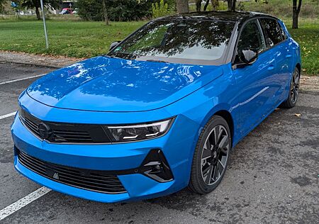 Opel Astra electric 54-kWh-Batterie 115kW GS GS