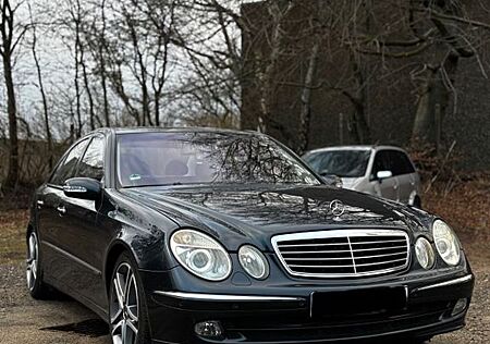 Mercedes-Benz E 500 AVANTGARDE Avantgarde