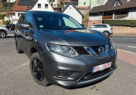Nissan X-Trail Visia