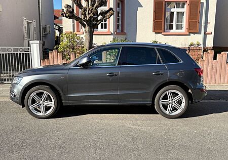 Audi Q5 2.0 TDI 140kW S tronic quattro - 3 mal S-line