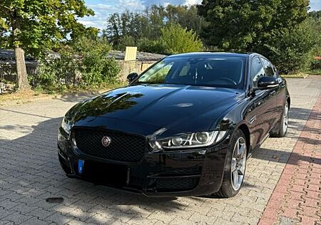 Jaguar XE 20d 180PS AWD Prestige Automatik Prestige