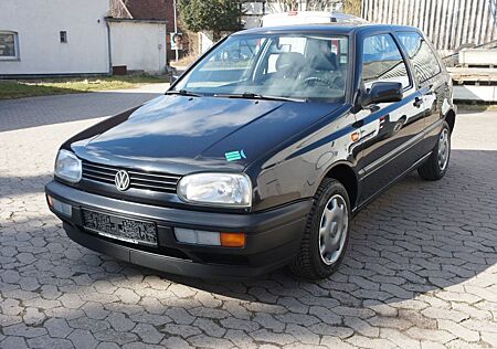 VW Golf Volkswagen 1.8 Standard, Erste Hand Tüv 02.2027