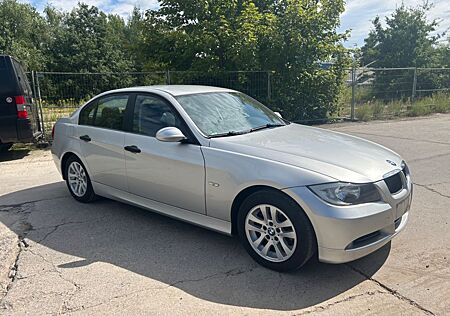 BMW 318i 318 Baureihe 3 Lim.